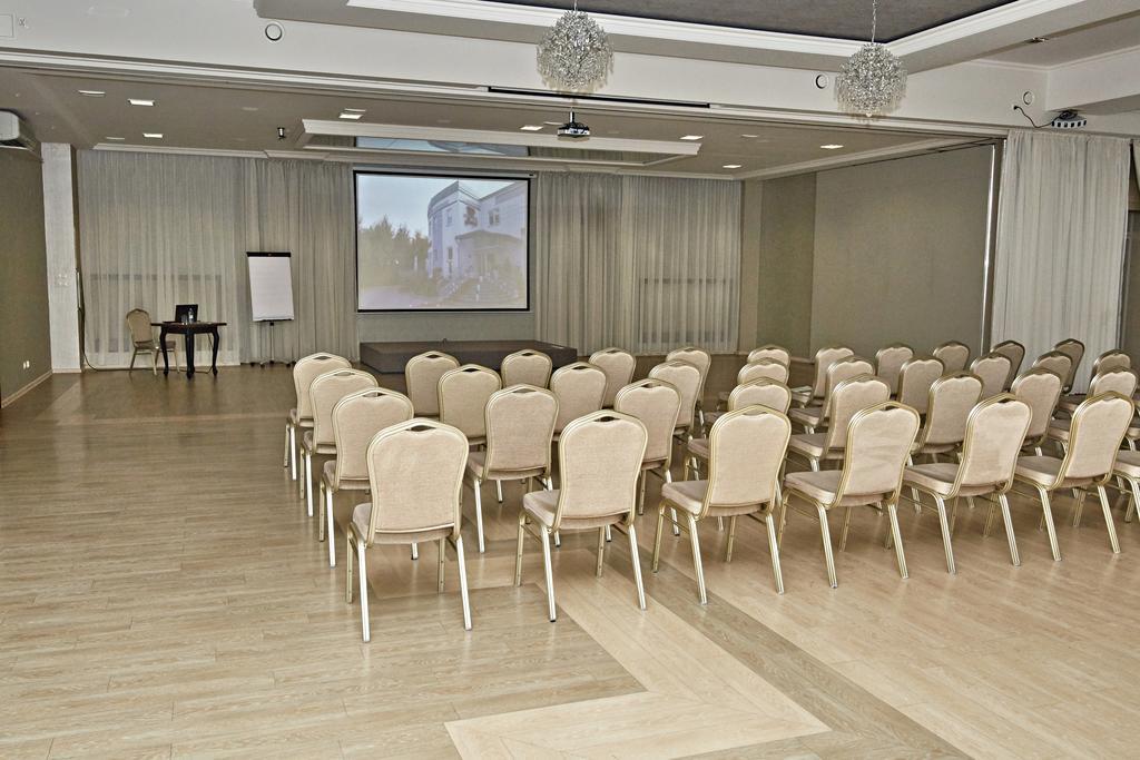 Hotel Ted Radomsko Dış mekan fotoğraf