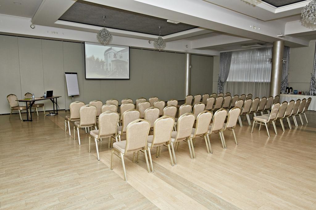 Hotel Ted Radomsko Dış mekan fotoğraf