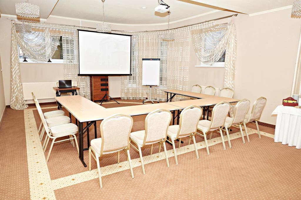 Hotel Ted Radomsko Dış mekan fotoğraf