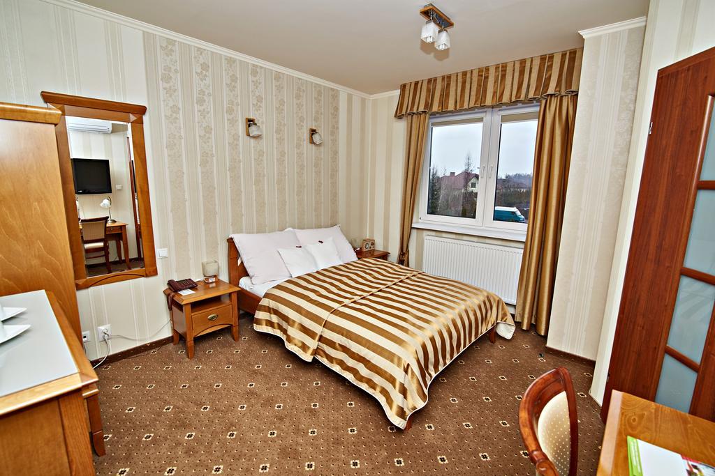 Hotel Ted Radomsko Oda fotoğraf