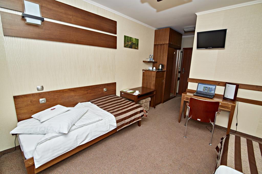 Hotel Ted Radomsko Oda fotoğraf